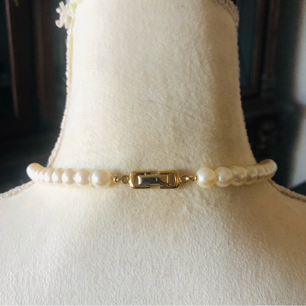 Vintage cream glass pearl cluster gold plated necklace - Picture 7 of 11